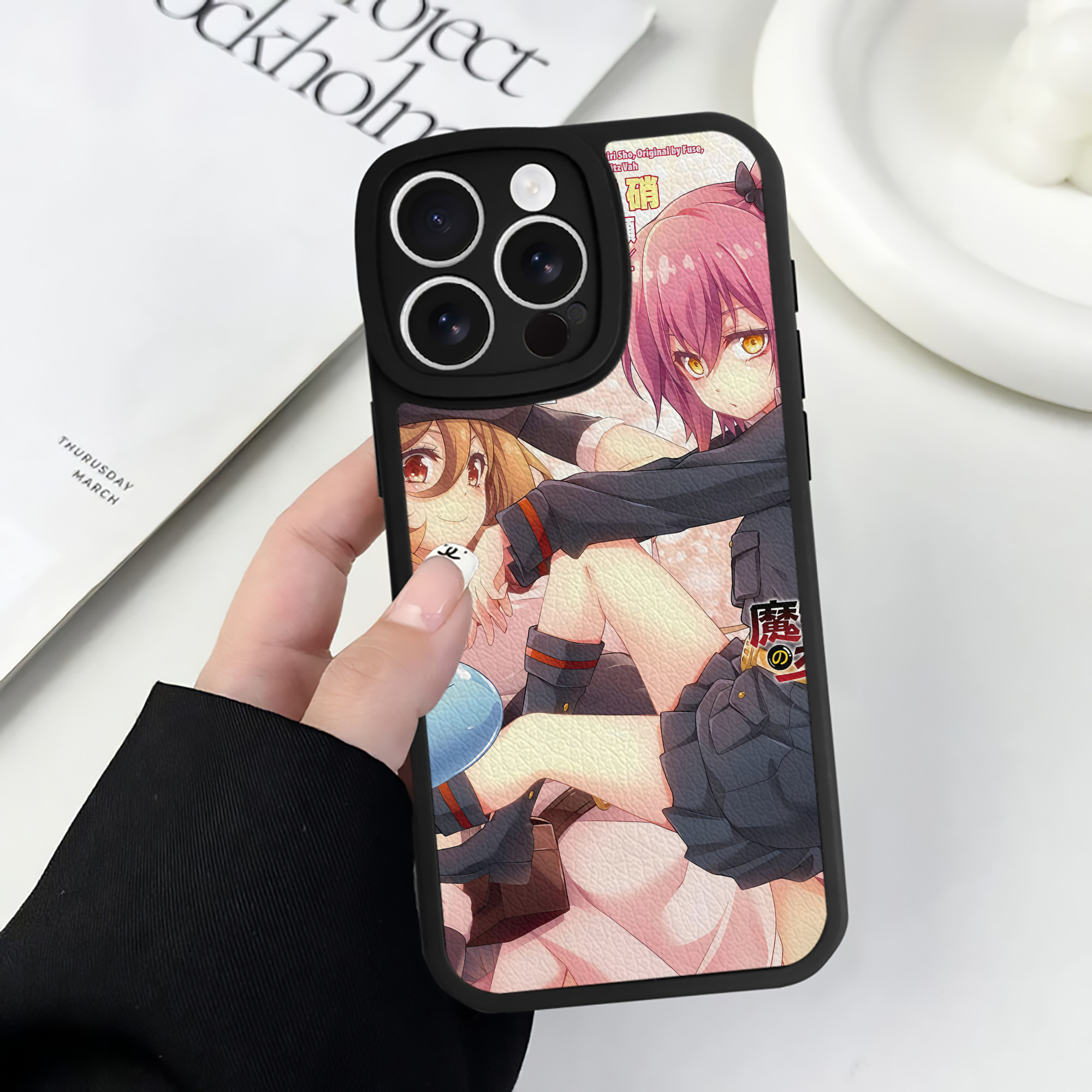 （画像用） 転スラ Regarding Reincarnated to Slime 【iPhone 16シリーズ対応】シリコンスマホケース（レザー調） 材質：シリコン